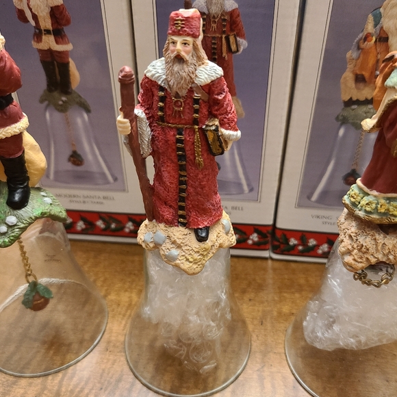 Vintage Christmas Bells - Picture 5 of 7